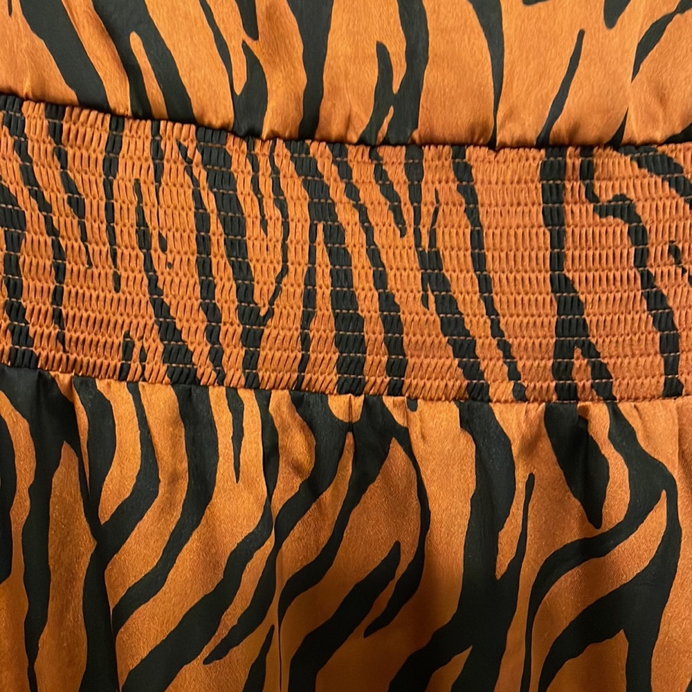 NWT Bar III - Animal Tiger Print Long Sleeve Midi Dress - Size XS - Picture 12 of 13